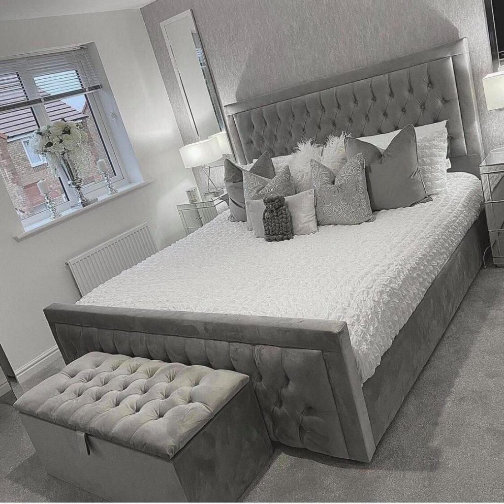 Akira Bed