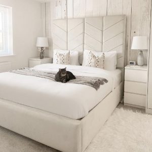Victoria Bed