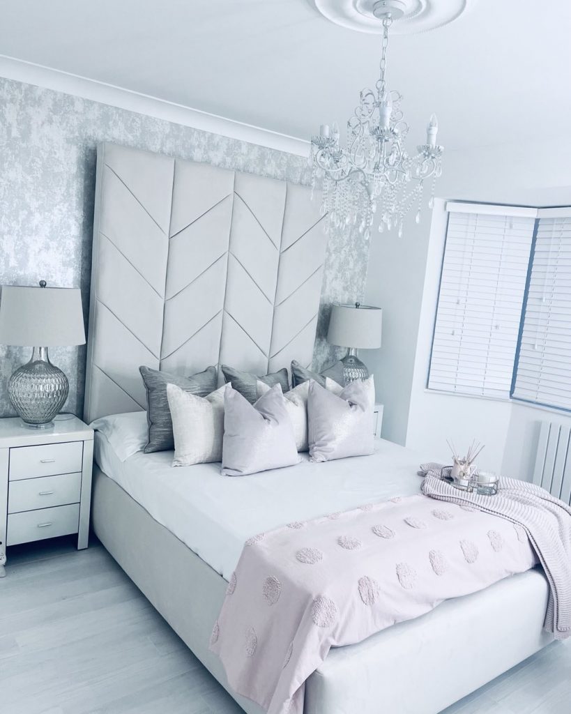 Victoria Bed photo 6