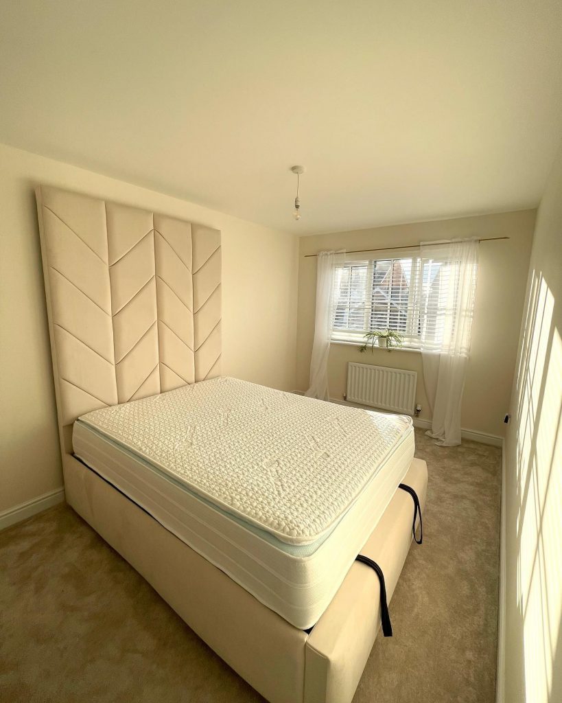 Victoria Bed photo 3